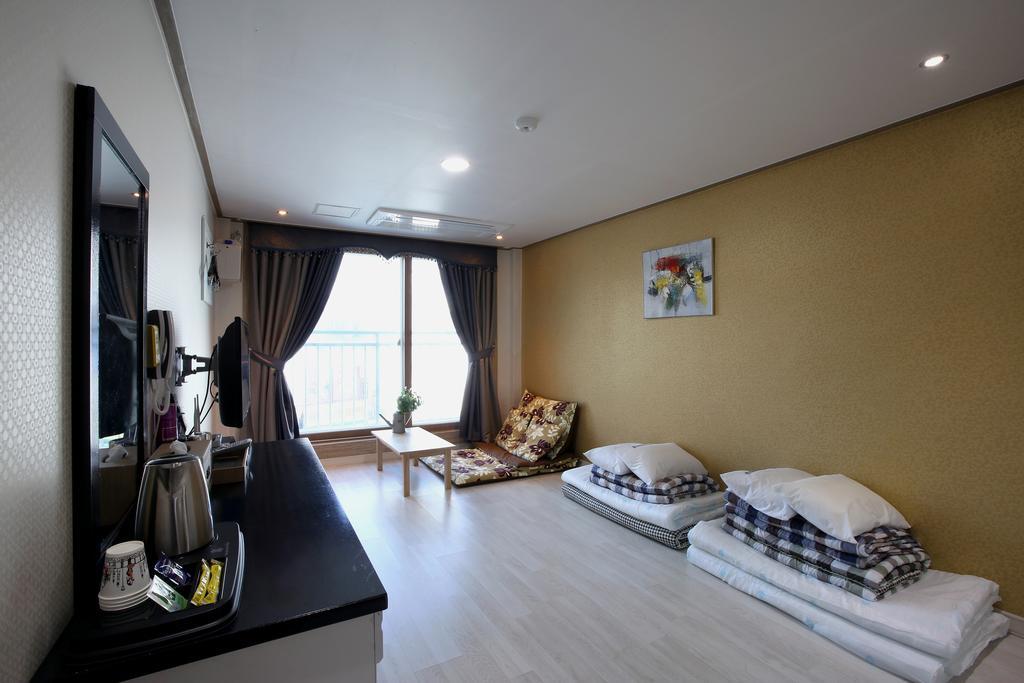Dorcas Tourist Hostel Tongyeong Eksteriør bilde